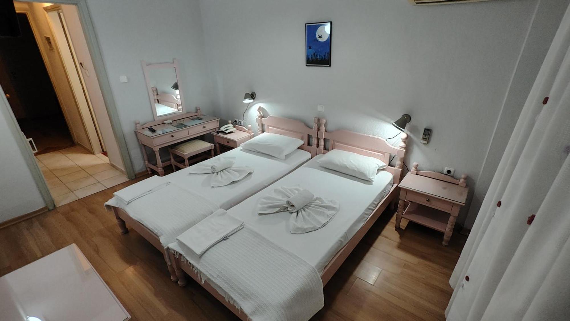 Kapolos Spa Hotel Loutra Edipsou  Oda fotoğraf