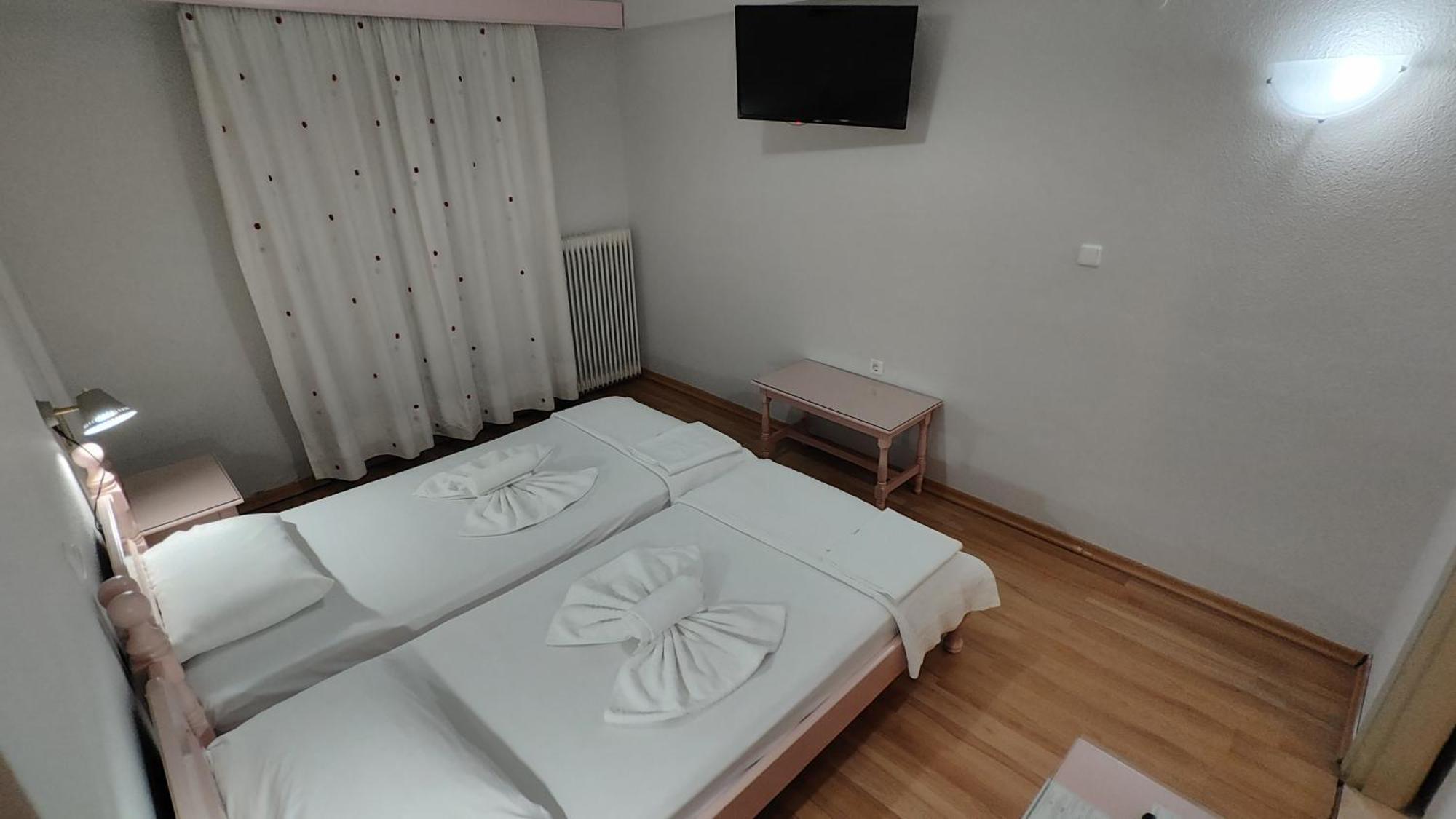 Kapolos Spa Hotel Loutra Edipsou  Oda fotoğraf